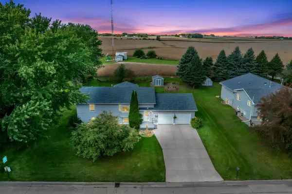 906 Summit Drive, Fairmont, MN 56031
