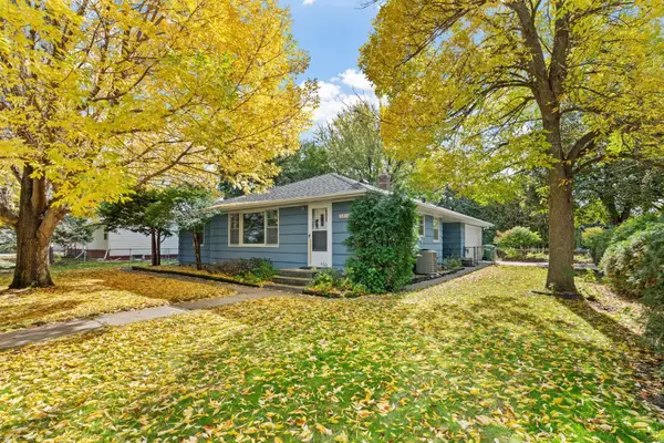 1936 Grant Road, Arden Hills, MN 55112