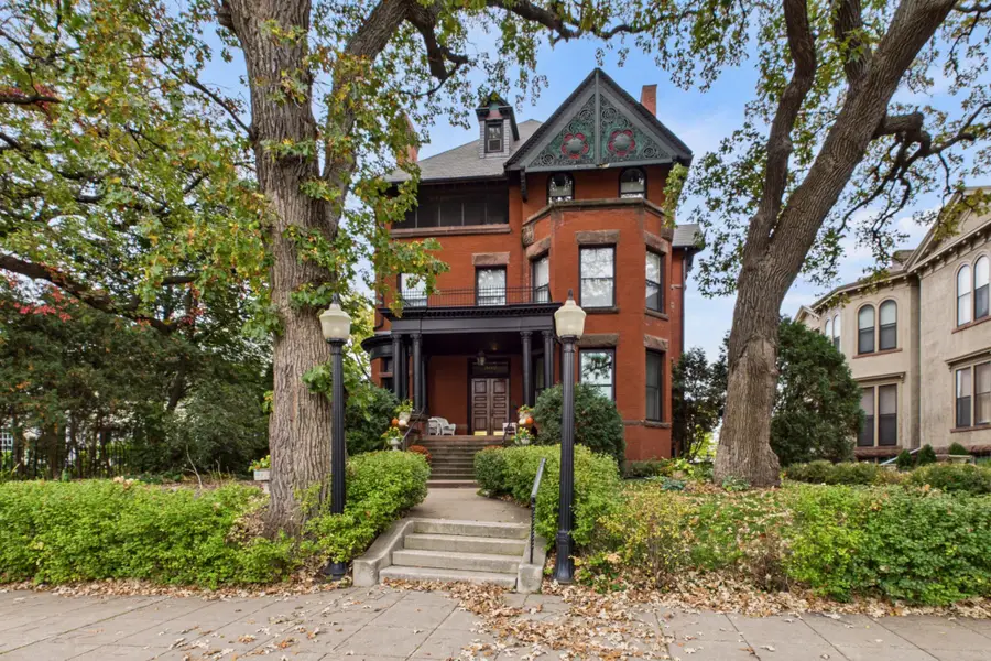 302 Summit Avenue #D, Saint Paul, MN 55102 - #2
