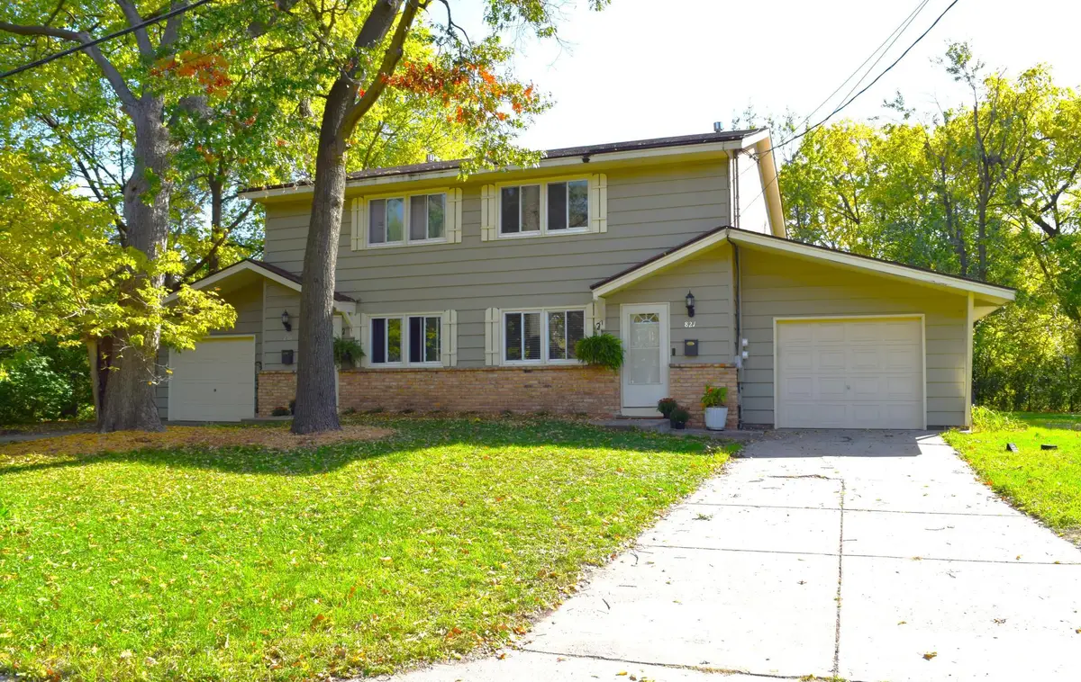 819 & 821 55th Avenue N, Brooklyn Center, MN 55430 - #1
