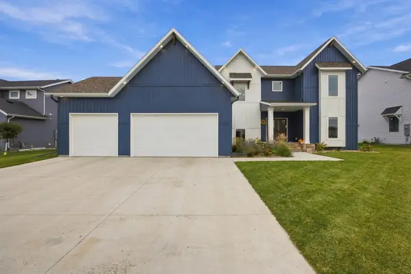 6187 49th Avenue S, Fargo, ND 58104