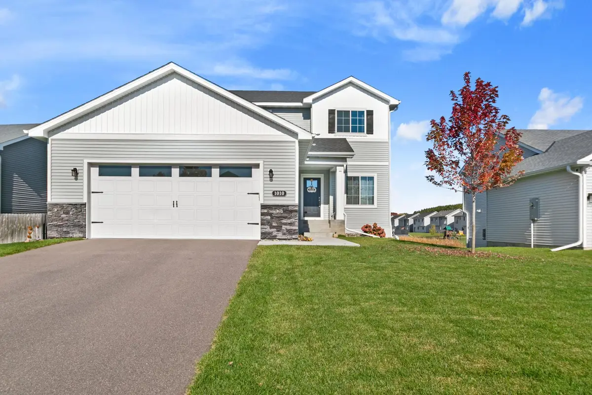 1010 Triumph Trail Ne, Isanti, MN 55040 - #1