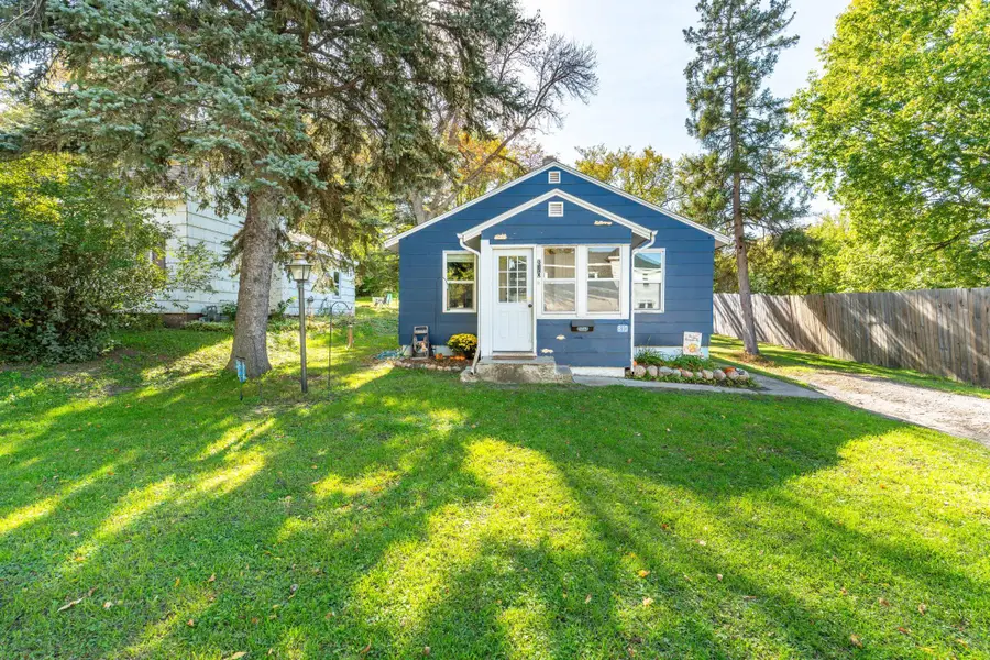 810 E Junius Avenue, Fergus Falls, MN 56537 - #2