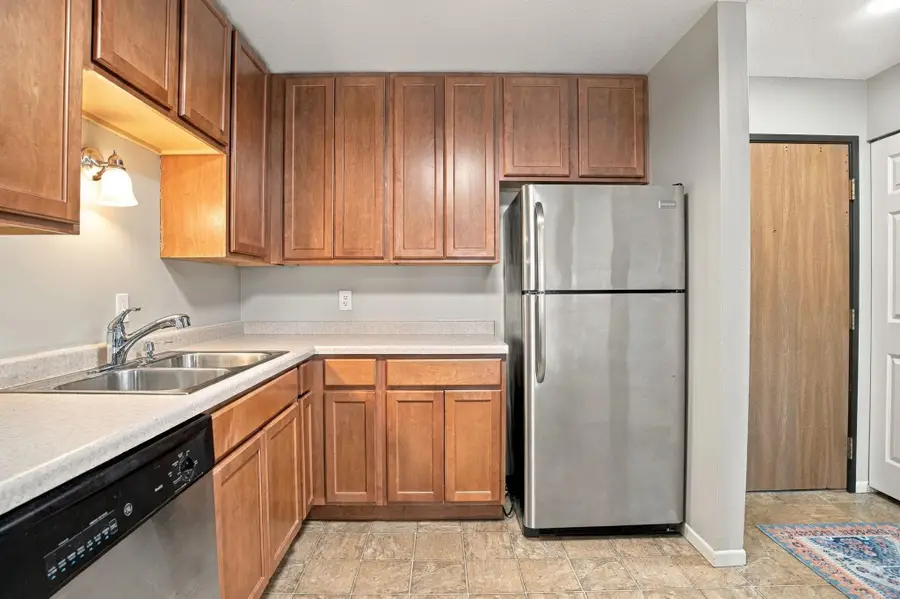 720 3rd Avenue Ne #211, Minneapolis, MN 55413 - #3