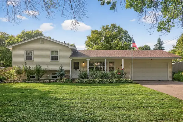 16318 Temple Drive S, Minnetonka, MN 55345