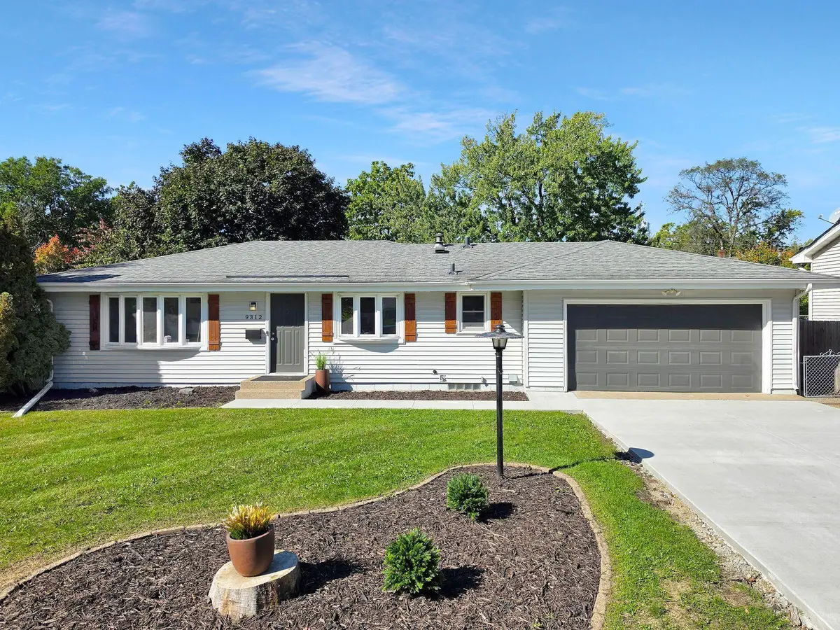 9312 Oakland Avenue S, Bloomington, MN 55420 - #1