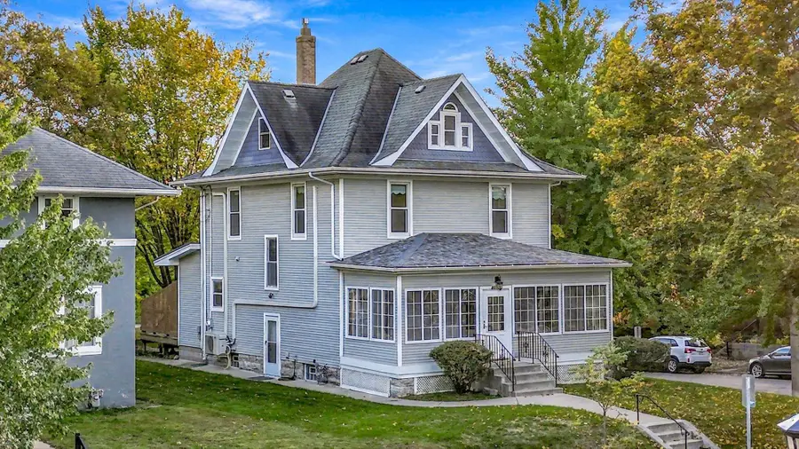2016 Laurel Avenue, Saint Paul, MN 55104 - #3