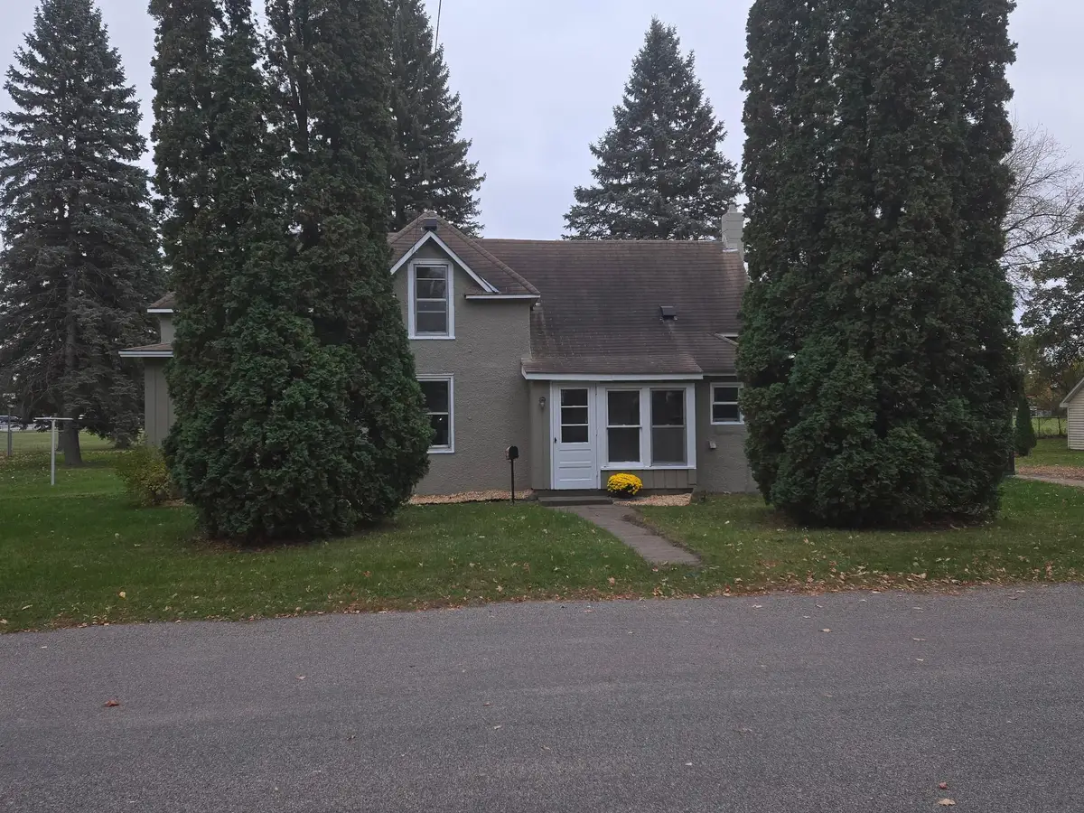 901 S 6th Street, Princeton, MN 55371 - #1
