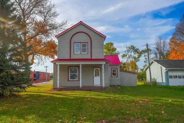 616 E Butternut Avenue, Luck, WI 54853