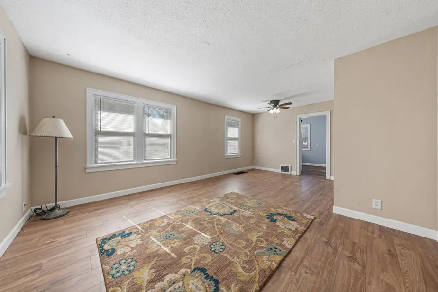 838 3rd Avenue Sw, Faribault, MN 55021 - #2