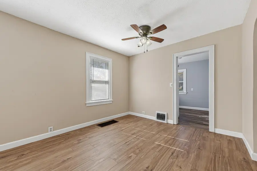 838 3rd Avenue Sw, Faribault, MN 55021 - #3
