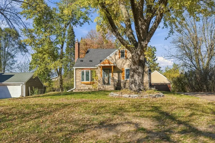 515 Roselawn Avenue E, Maplewood, MN 55117 - #3