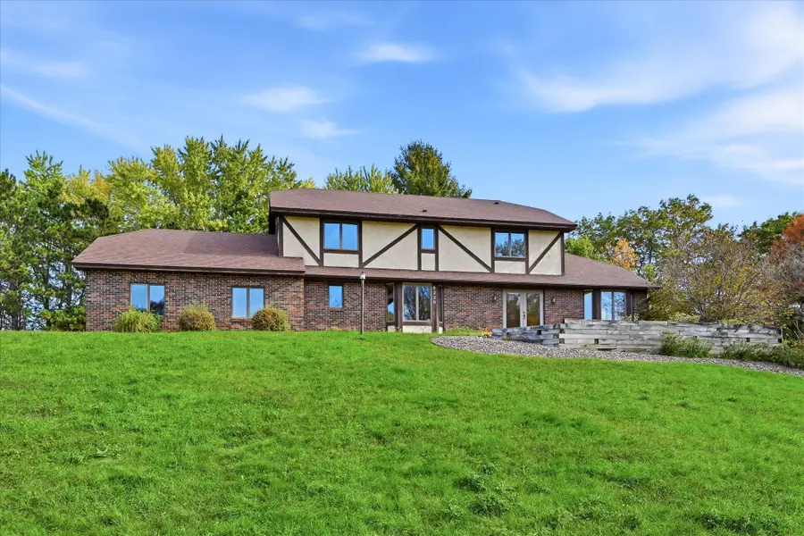 9220 53rd Street N, Lake Elmo, MN 55042 - #2