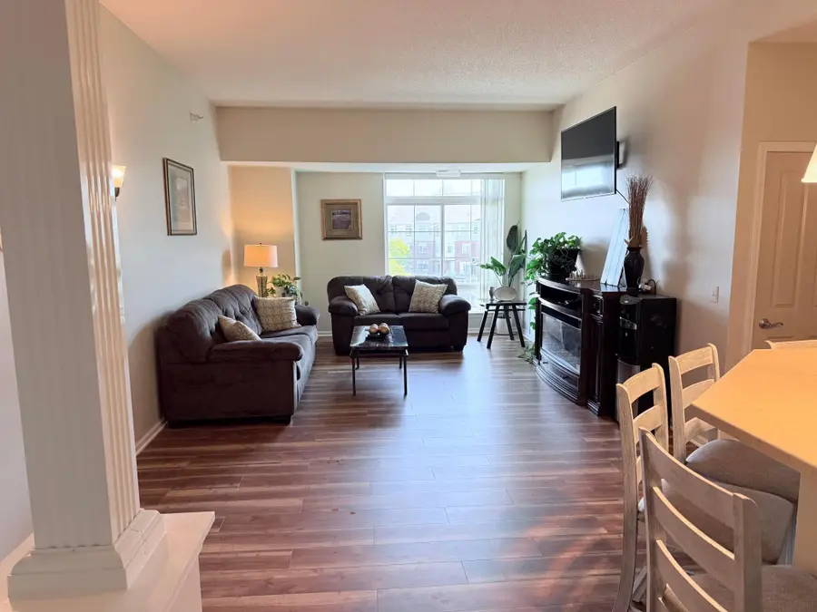 649 Old Highway 8 Nw #306, New Brighton, MN 55112 - #2