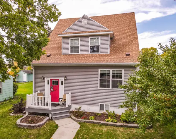 631 4th Avenue Nw, Valley City, ND 58072