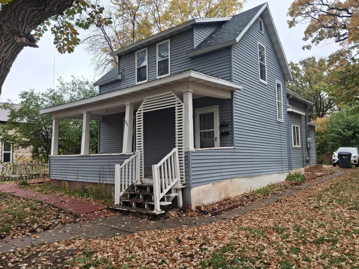 704 W Lincoln Avenue, Fergus Falls, MN 56537 - #1