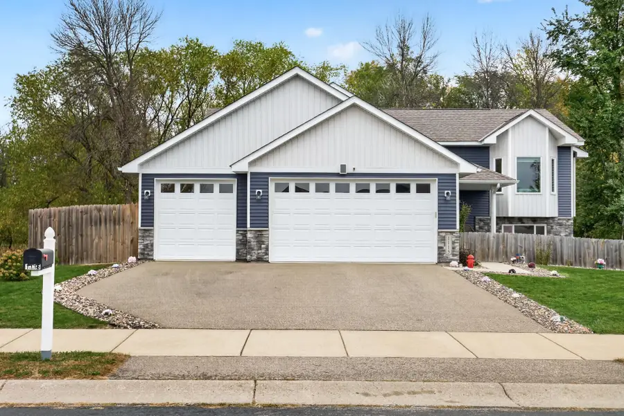 1115 Mulberry Avenue Ne, Montgomery, MN 56069 - #3