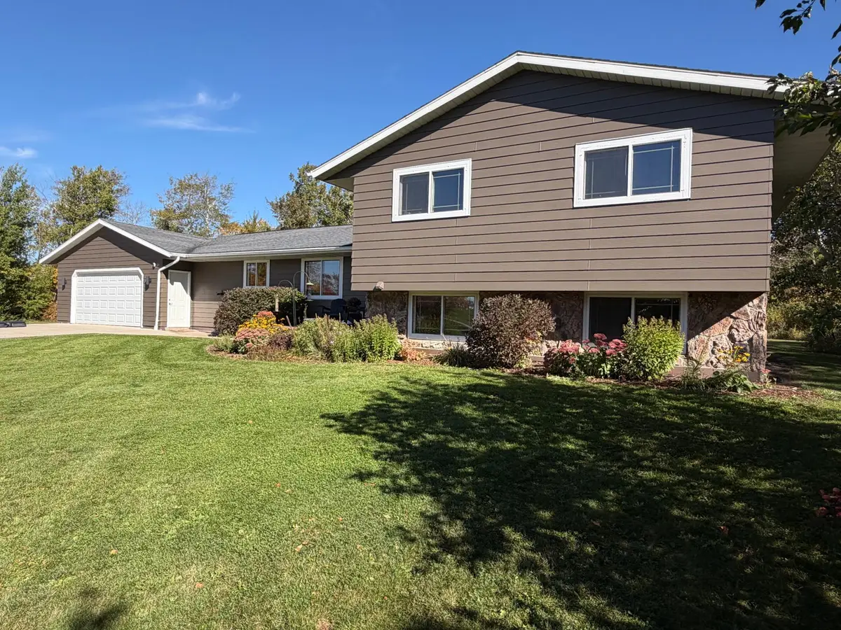 506 16th Avenue Ne, Roseau, MN 56751 - #1