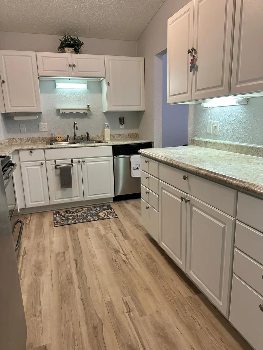 6858 Sandlewood Road, Woodbury, MN 55125 - #3