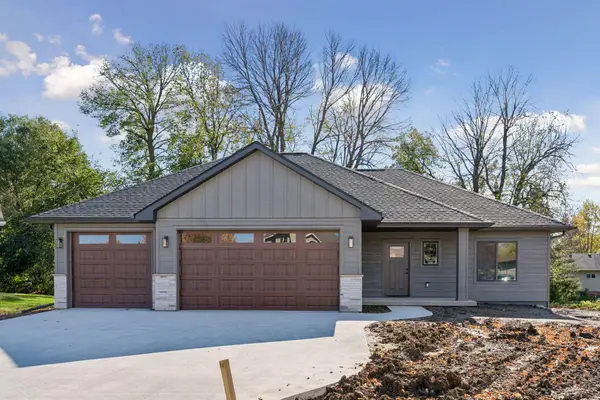1239 Bellflower Lane, Owatonna, MN 55060