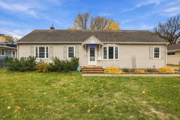 1825 4th Street S, Moorhead, MN 56560