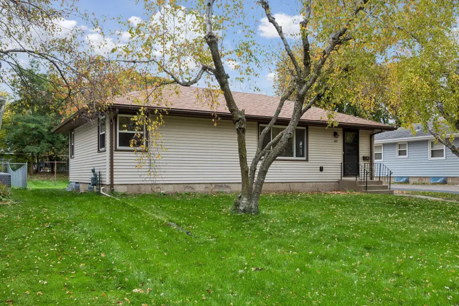 740 24th Avenue N, South Saint Paul, MN 55075 - #3