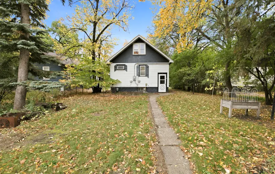 1119 10th Avenue S, Fargo, ND 58103 - #3