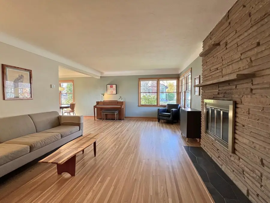 938 California Avenue W, Saint Paul, MN 55117 - #2