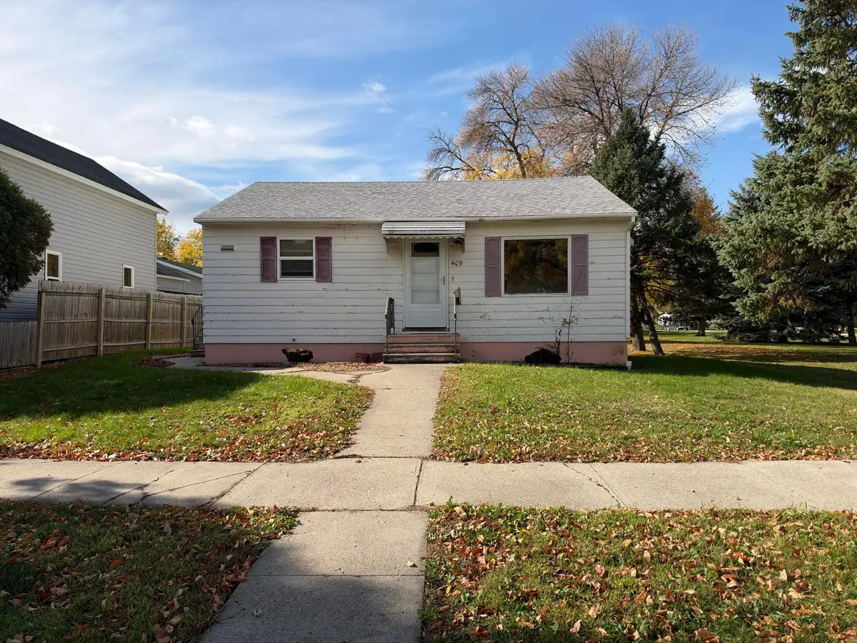 409 3rd Street S, Breckenridge, MN 56520 - #1