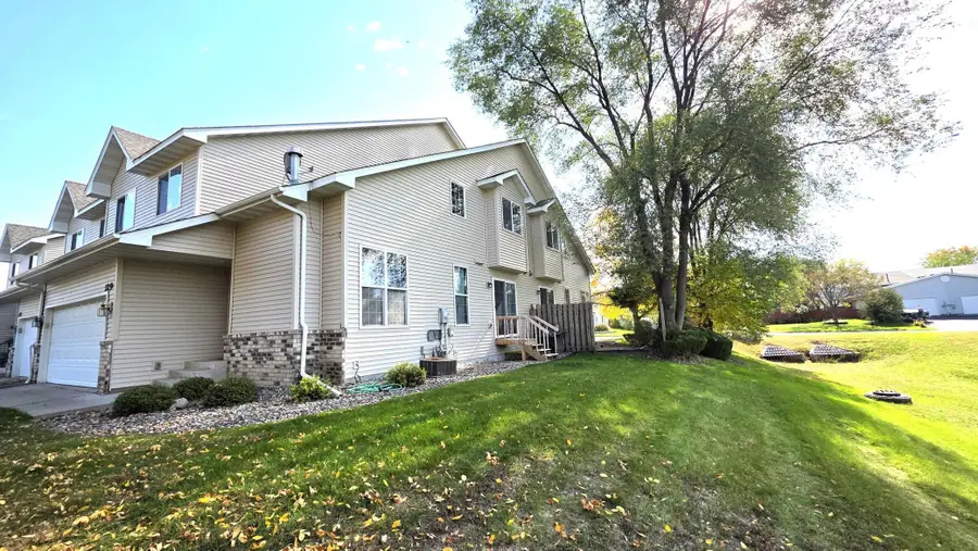129 Appleblossom Lane, Shakopee, MN 55379 - #3