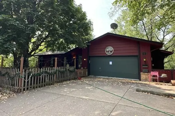2301 Crestview Avenue, Golden Valley, MN 55422