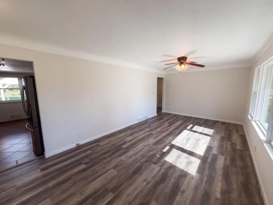 2517 Nokomis Avenue, Saint Paul, MN 55119 - #3