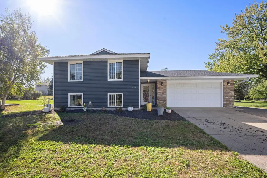 808 Newell Drive, Apple Valley, MN 55124 - #3