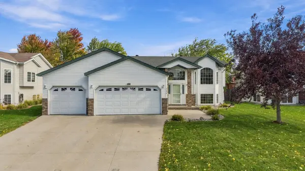 4286 Woodhaven Street S, Fargo, ND 58104