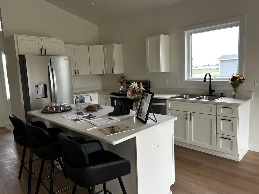 801 1st Avenue Nw, Hillsboro, ND 58045 - #2
