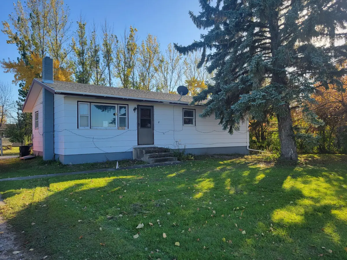 224 2nd Street Nw, Hallock, MN 56728 - #1