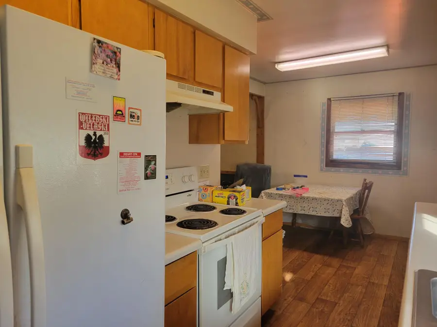 224 2nd Street Nw, Hallock, MN 56728 - #2