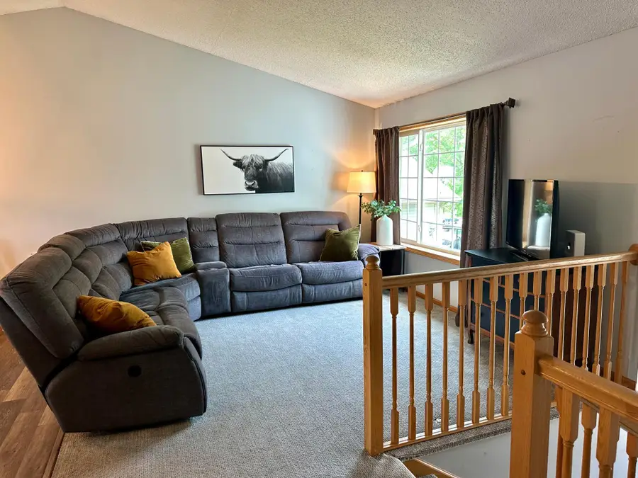 211 Florence Avenue S, Annandale, MN 55302 - #3