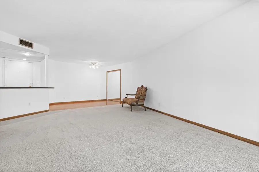 132 Demont Avenue E #136, Little Canada, MN 55117 - #3