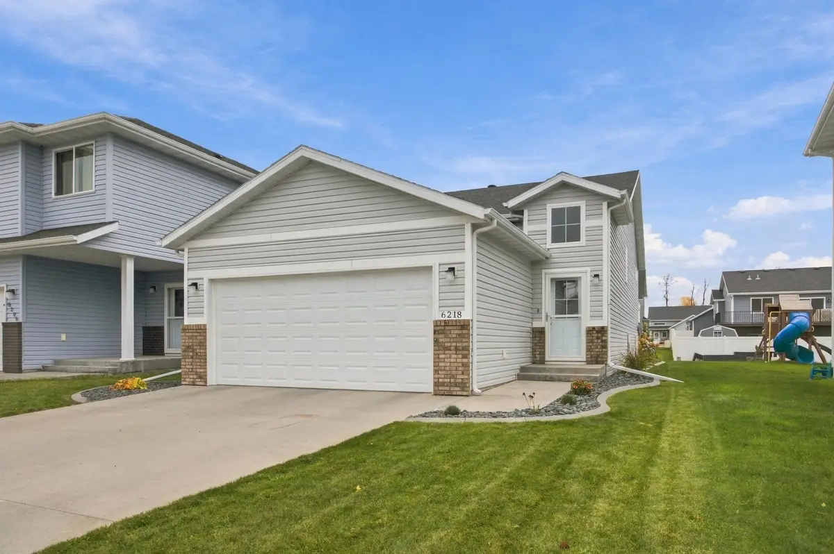 6218 61st Avenue S, Fargo, ND 58104 - #1