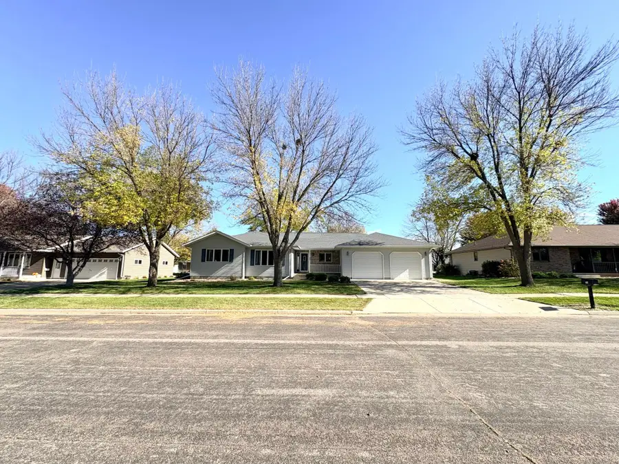 607 Deschepper Street, Marshall, MN 56258 - #2