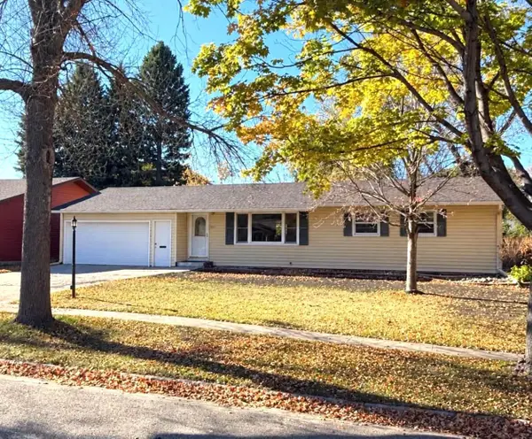 505 Maple Lane, Moorhead, MN 56560