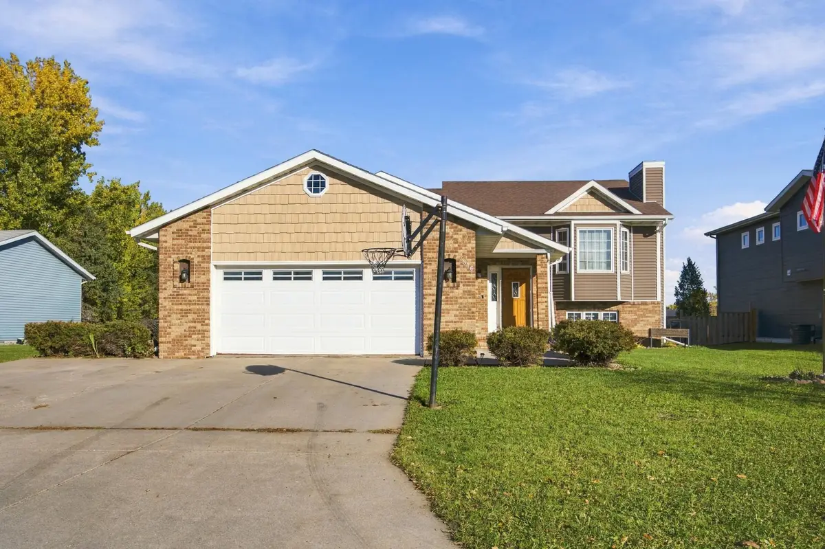 816 9th Avenue Ne, Dilworth, MN 56529 - #1