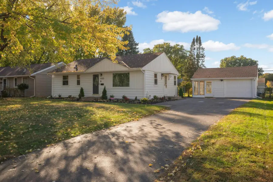 5431 Louisiana Avenue N, Crystal, MN 55428 - #2