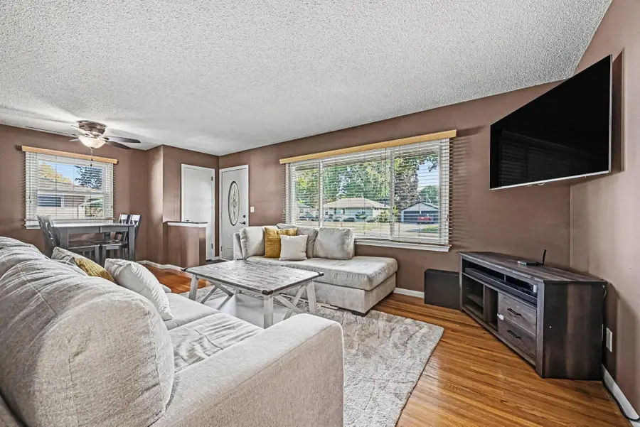 6961 Clayton Avenue, Inver Grove Heights, MN 55076 - #2