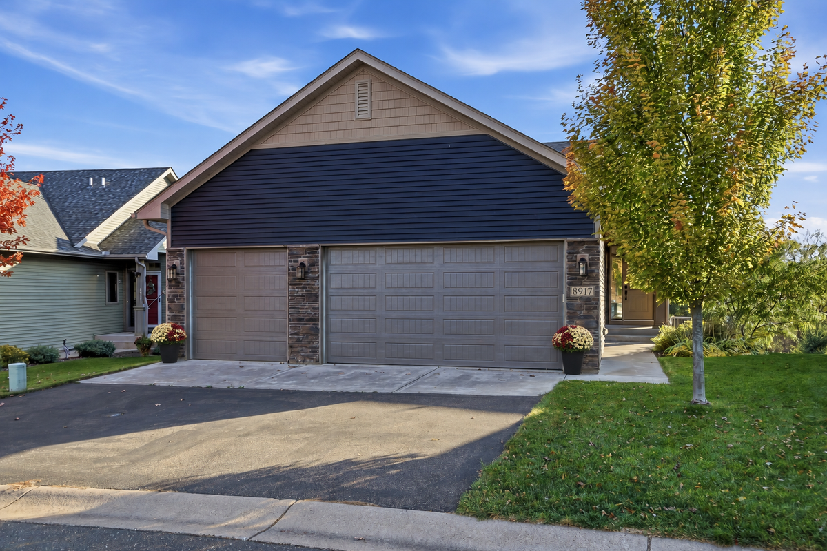 8917 Parkview Circle, Chisago City, MN 55013 - #1