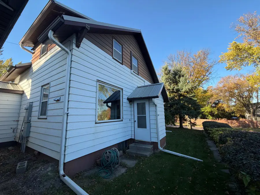 715 S Sheridan Street, Fergus Falls, MN 56537 - #2