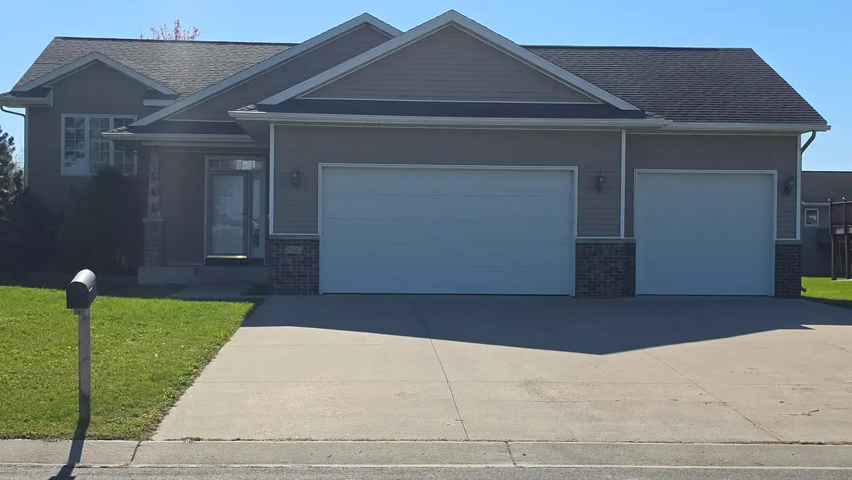 2100 Paradise Road, Albert Lea, MN 56007 - #1
