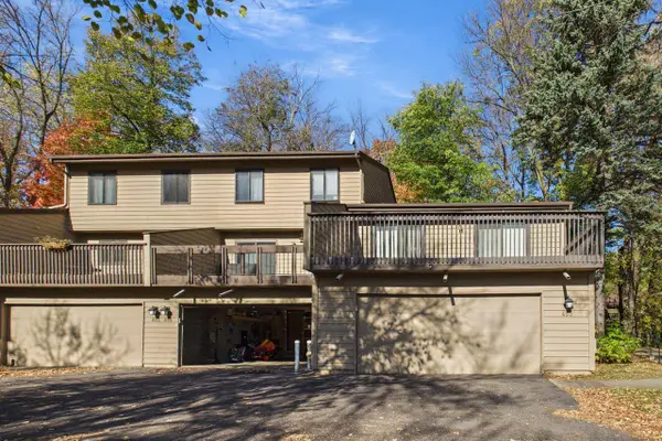 455 W Eagle Lake Drive, Maple Grove, MN 55369
