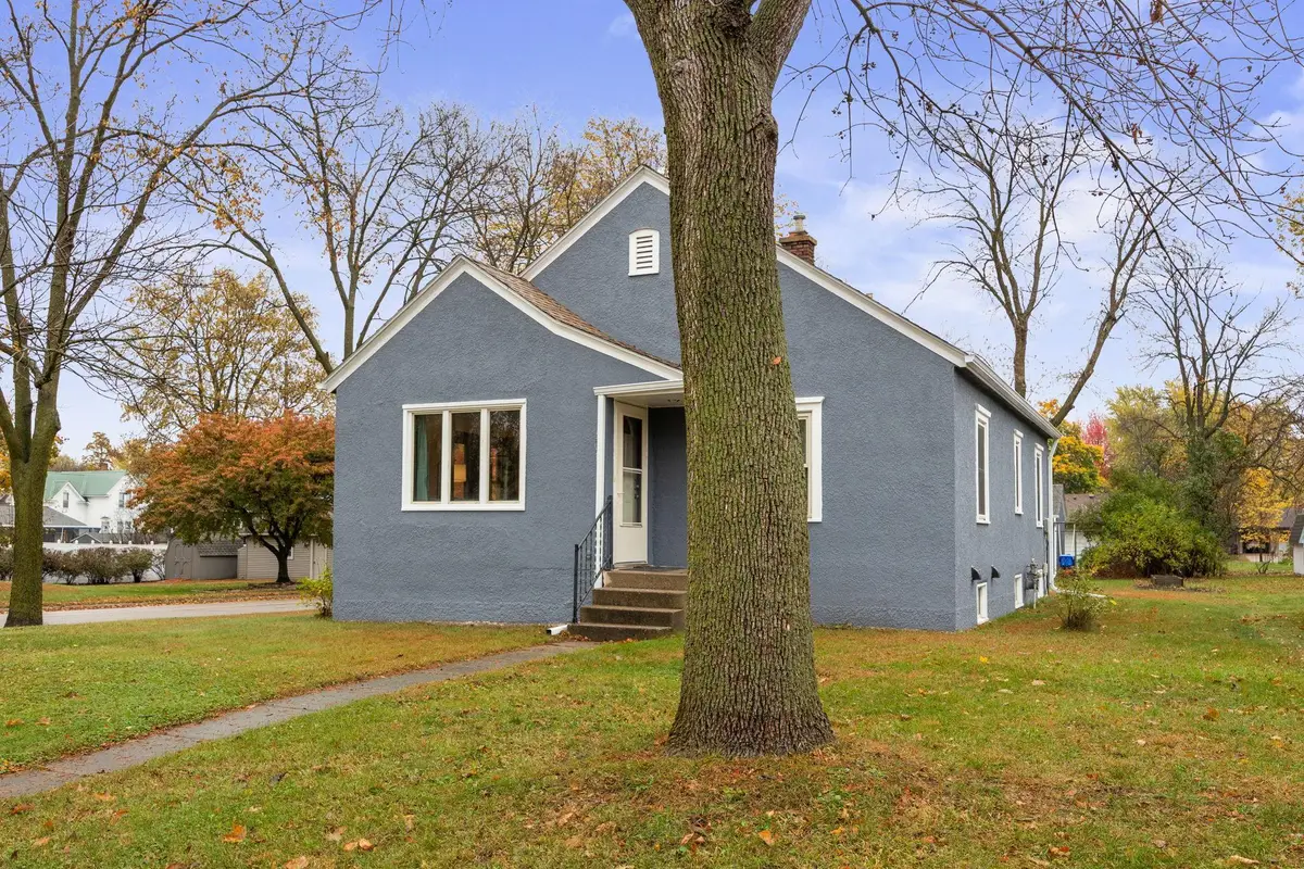 501 S Holcombe Avenue, Litchfield, MN 55355 - #1